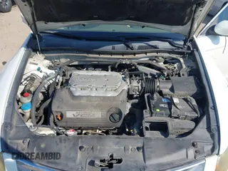 2009 Honda Accord EX-L with VIN 1HGCP36889A049401, listed as a IAAI auction lot 41241557 with 123,990 mi miles and . Bid and sale history available at DreamBid. Image 10.