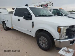 2018 Ford F-350 с VIN 1FD7X3ET2JEB85473, выставлен на аукционе IAAI как лот 42365676 с пробегом 206 041 миль миль и . История ставок и продаж доступна на DreamBid. Изображение 1.
