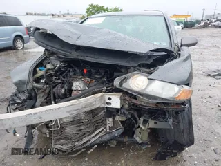 2009 Honda Civic LX z VIN 19XFA16519E011626, wystawiony jako IAAI lot #42252530 z przebiegiem 197 985 mil mil oraz . Historia ofert i sprzedaży dostępna na DreamBid. Obrazek 6.