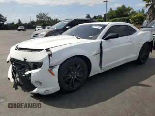 2014 Chevrolet Camaro LS z VIN 2G1FA1E36E9241244, wystawiony jako Copart lot #52604495 z przebiegiem 114 450 mil mil oraz Szkoda całkowita • Salvage title. Historia ofert i sprzedaży dostępna na DreamBid. Obrazek 1.