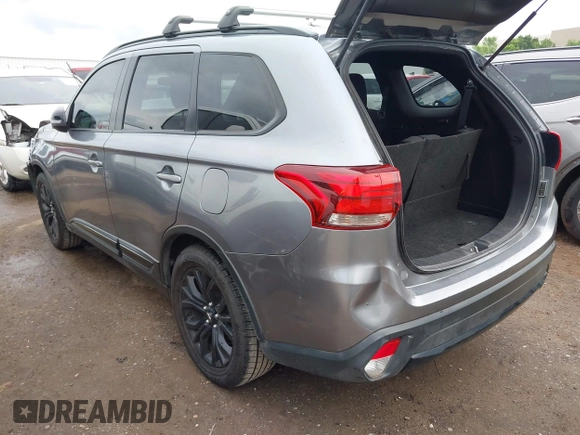 2018 Mitsubishi Outlander SE with VIN JA4AD3A36JZ054056, listed as a IAAI auction lot 42489296 with 98,200 mi miles and . Bid and sale history available at DreamBid. Image 3.