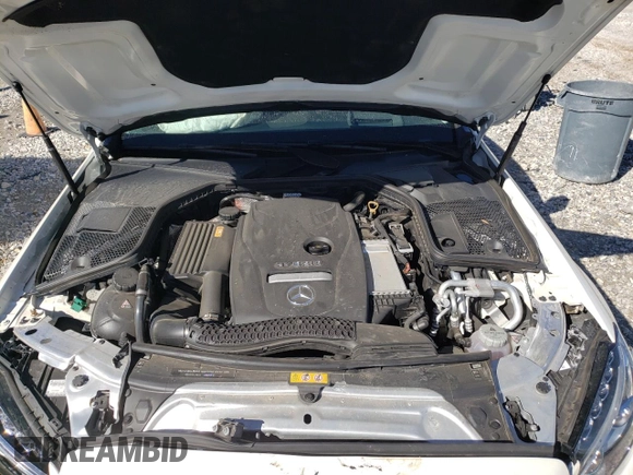 2017 Mercedes-Benz C 350e with VIN 55SWF4HB2HU231239, listed as a Copart auction lot 42878133 with 31,383 mi miles and . Bid and sale history available at DreamBid. Image 11.
