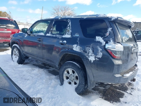 2018 Toyota 4Runner SR5 with VIN JTEBU5JR6J5536801, listed as a IAAI auction lot 41674894 with 136,859 mi miles and . Bid and sale history available at DreamBid. Image 3.