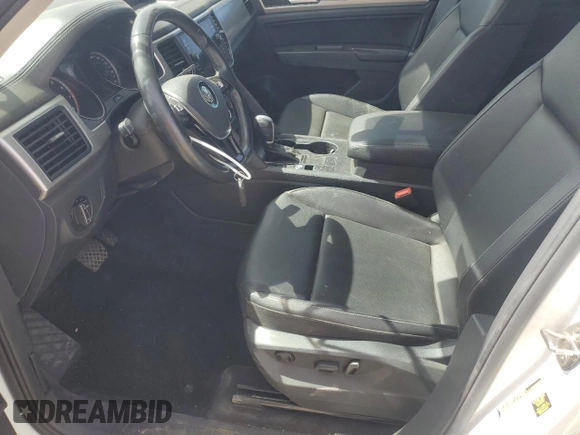 2018 Volkswagen Atlas SE with VIN 1V2CR2CAXJC562697, listed as a Copart auction lot 49345055 with 106,026 mi miles and Clean title. Bid and sale history available at DreamBid. Image 7.