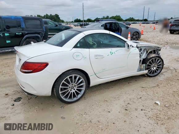 2018 Mercedes-Benz SLC 300 с VIN WDDPK3JA4JF147055, выставлен на аукционе Copart как лот 60734165 с пробегом 67 769 миль миль и Списание • Salvage title. История ставок и продаж доступна на DreamBid. Изображение 3.