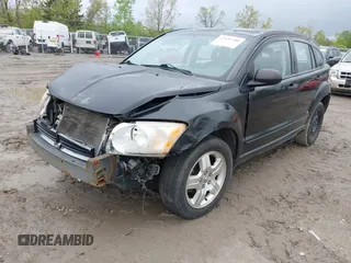 2007 Dodge Caliber SXT z VIN 1B3HB48B37D167323, wystawiony jako IAAI lot #42192488 z przebiegiem 127 709 mil mil oraz . Historia ofert i sprzedaży dostępna na DreamBid. Obrazek 2.