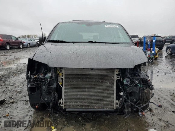 2019 Dodge Grand Caravan SXT with VIN 2C4RDGCG3KR679543, listed as a Copart auction lot 52520185 with 81,114 mi miles and Salvage Title. Bid and sale history available at DreamBid. Image 5.