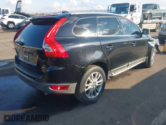 2010 Volvo XC60 3.0T z VIN YV4992DZ7A2019276, wystawiony jako IAAI lot #41459498 z przebiegiem Nie podano mil oraz . Historia ofert i sprzedaży dostępna na DreamBid. Obrazek 4.