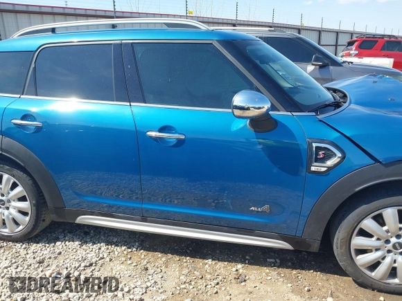 2018 MINI Countryman Cooper S with VIN WMZYT5C30J3E60548, listed as a IAAI auction lot 41890016 with 75,769 mi miles and . Bid and sale history available at DreamBid. Image 13.