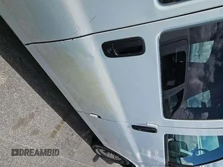 2005 Chevrolet Express Passenger with VIN 1GAHG39U151149680, listed as a IAAI auction lot 42633644 with 165,707 mi miles and . Bid and sale history available at DreamBid. Image 15.
