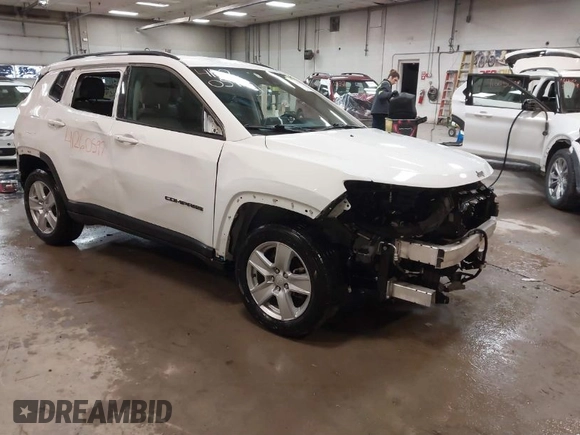 2022 Jeep Compass Latitude with VIN 3C4NJDBB9NT147839, listed as a IAAI auction lot 41620597 with 26,350 mi miles and . Bid and sale history available at DreamBid. Image 1.