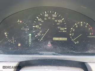 2000 Lexus RX 300 with VIN JT6HF10UXY0137749, listed as a IAAI auction lot 41993563 with 161,996 mi miles. Bid and sale history available at carsss.com. Image 7.