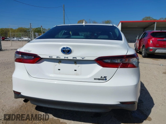 2021 Toyota Camry Hybrid LE with VIN 4T1C31AK2MU027513, listed as a IAAI auction lot 41856681 with 85,779 mi miles. Bid and sale history available at carsss.com. Image 16.