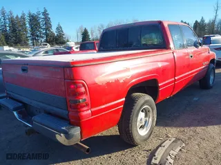 1996 Dodge Ram 1500 with VIN 3B7HC13Z0TG167792, listed as a IAAI auction lot 41561654 with 173,221 mi miles. Bid and sale history available at carsss.com. Image 4.