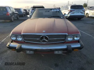 1989 Mercedes-Benz 560 SL with VIN WDBBA48D4KA098854, listed as a Copart auction lot 85074084 with 146,258 mi miles and Clean Title. Bid and sale history available at carsss.com. Image 5.