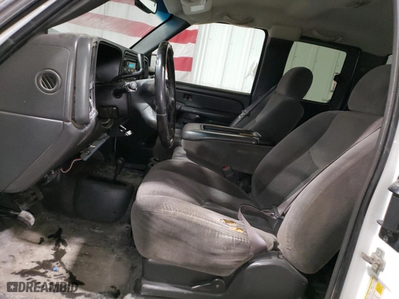 2007 Chevrolet Silverado 2500HD Classic LS with VIN 1GCHK29U87E171719, listed as a Copart auction lot 50374315 with 226,379 mi miles and Salvage Title. Bid and sale history available at carsss.com. Image 7.