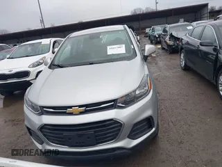 2020 Chevrolet Trax LS with VIN 3GNCJNSBXLL112258, listed as a IAAI auction lot 41657907 with 133,412 mi miles. Bid and sale history available at carsss.com. Image 12.
