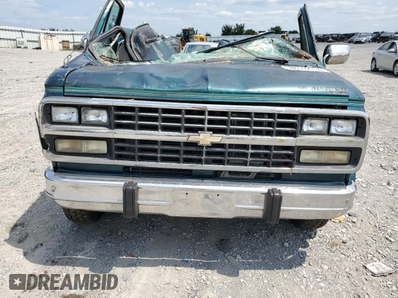 1995 Chevrolet Chevy Van z VIN 1GBEG25K7SF103122, wystawiony jako Copart lot #68112704 z przebiegiem Nie podano mil oraz Szkody całkowita. Historia ofert i sprzedaży dostępna na DreamBid. Obrazek 5.