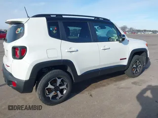 2022 Jeep Renegade Trailhawk with VIN ZACNJDC12NPN60910, listed as a IAAI auction lot 40921024 with 39,791 mi miles and . Bid and sale history available at DreamBid. Image 4.