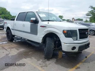 2013 Ford F-150 XL z VIN 1FTFW1EF3DFC74422, wystawiony jako IAAI lot #42628205 z przebiegiem 258 733 mil mil oraz . Historia ofert i sprzedaży dostępna na DreamBid. Obrazek 1.