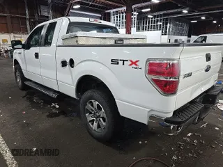 2013 Ford F-150 XL z VIN 1FTFX1EF5DFB22784, wystawiony jako IAAI lot #42651808 z przebiegiem 204 172 mil mil oraz . Historia ofert i sprzedaży dostępna na DreamBid. Obrazek 23.