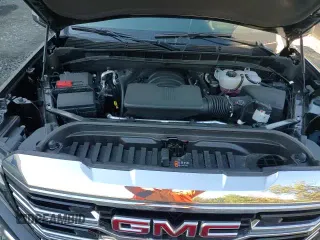 2025 GMC Sierra 1500 SLT with VIN 1GTUUDEDXSZ292683, listed as a Copart auction lot 87247175 with 10,883 mi miles and Clean title. Bid and sale history available at DreamBid. Image 13.