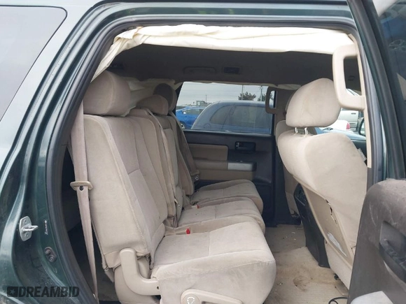 2008 Toyota Sequoia SR5 with VIN 5TDBY64A78S021587, listed as a IAAI auction lot 41313235 with 197,259 mi miles. Bid and sale history available at carsss.com. Image 8.