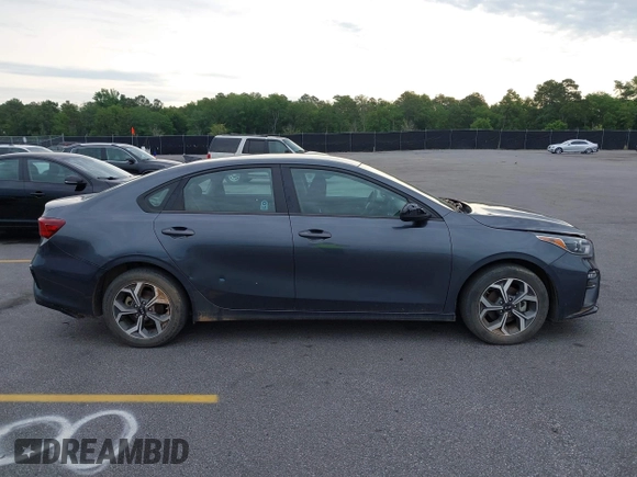 2021 Kia Forte FE with VIN 3KPF24AD1ME346570, listed as a IAAI auction lot 42216437 with 114,770 mi miles and . Bid and sale history available at carsss.com. Image 13.