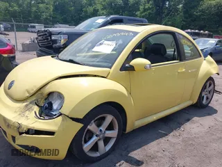 2009 Volkswagen Beetle S with VIN 3VWRG31C39M516518, listed as a IAAI auction lot 42393843 with 84,108 mi miles and . Bid and sale history available at DreamBid. Image 2.
