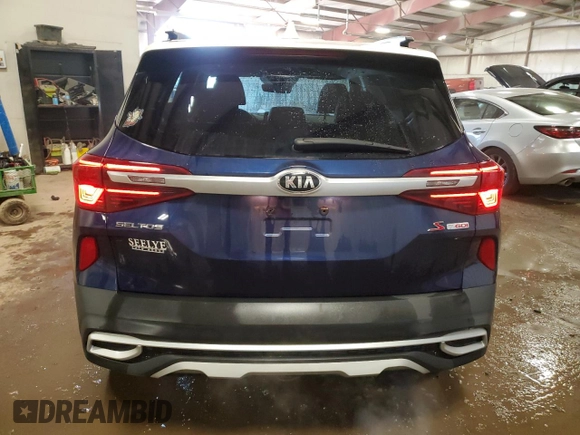 2021 Kia Seltos S with VIN KNDEUCA26M7129076, listed as a Copart auction lot 50740645 with 36,177 mi miles and Salvage Title. Bid and sale history available at carsss.com. Image 6.