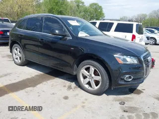 2011 Audi Q5 3.2L Premium Plus with VIN WA1DKAFP4BA060733, listed as a IAAI auction lot 42059970 with 119,178 mi miles. Bid and sale history available at carsss.com. Image 1.