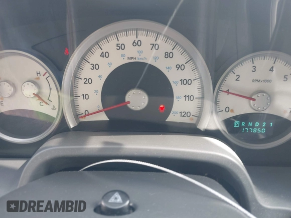 2005 Dodge Dakota SLT z VIN 1D7HE48K25S163588, wystawiony jako IAAI lot #42269518 z przebiegiem 177 850 mil mil oraz . Historia ofert i sprzedaży dostępna na DreamBid. Obrazek 7.