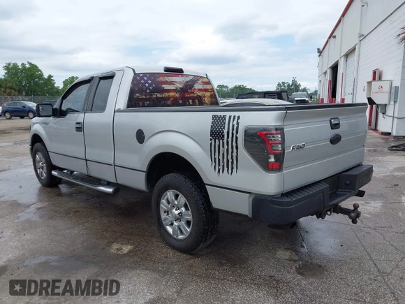 2009 Ford F-150 STX with VIN 1FTRX12859FA89537, listed as a IAAI auction lot 41907796 with 381,603 mi miles. Bid and sale history available at carsss.com. Image 3.