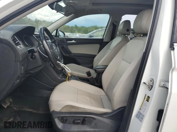 2018 Volkswagen Tiguan SEL с VIN 3VV3B7AX3JM005513, выставлен на аукционе Copart как лот 65977035 с пробегом 250 919 миль миль и Чистый • Clean title. История ставок и продаж доступна на DreamBid. Изображение 7.