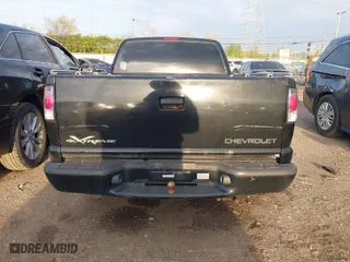 2002 Chevrolet S-10 LS with VIN 1GCCS19W028104982, listed as a IAAI auction lot 42017925 with 114,564 mi miles. Bid and sale history available at carsss.com. Image 16.