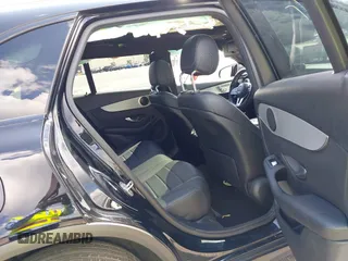 2020 Mercedes-Benz GLC 300 z VIN WDC0G8DB3LF734343, wystawiony jako IAAI lot #41894613 z przebiegiem 88 728 mil mil oraz . Historia ofert i sprzedaży dostępna na DreamBid. Obrazek 8.