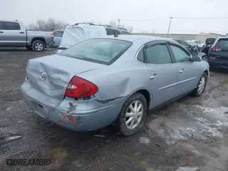 2006 Buick LaCrosse CX with VIN 2G4WC582161104350, listed as a IAAI auction lot 41726647 with 65,135 mi miles. Bid and sale history available at carsss.com. Image 4.
