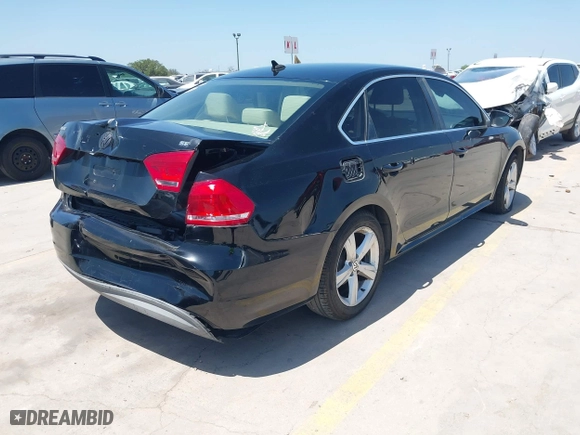 2012 Volkswagen Passat SE with VIN 1VWBH7A32CC094465, listed as a IAAI auction lot 41998550 with 139,833 mi miles. Bid and sale history available at carsss.com. Image 4.