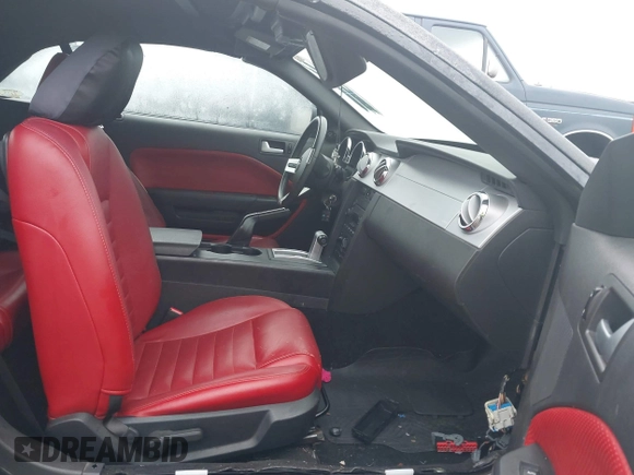 2006 Ford Mustang Standard with VIN 1ZVFT84N065190560, listed as a IAAI auction lot 41350179 with Not Provided miles and . Bid and sale history available at carsss.com. Image 5.