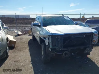 2016 Chevrolet Silverado 1500 LT with VIN 3GCUKREC0GG150134, listed as a IAAI auction lot 41448257 with 189,001 mi miles. Bid and sale history available at carsss.com. Image 1.