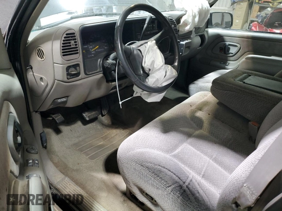 1998 Chevrolet Silverado 1500 with VIN 1GCEK14RXWZ236495, listed as a Copart auction lot 84159824 with 115,083 mi miles and Salvage Title. Bid and sale history available at DreamBid. Image 8.