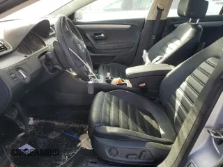2014 Volkswagen CC Sport z VIN WVWBP7AN2EE505913, wystawiony jako Copart lot #42380915 z przebiegiem 98 976 mil mil oraz Szkoda całkowita • Salvage title. Historia ofert i sprzedaży dostępna na DreamBid. Obrazek 7.