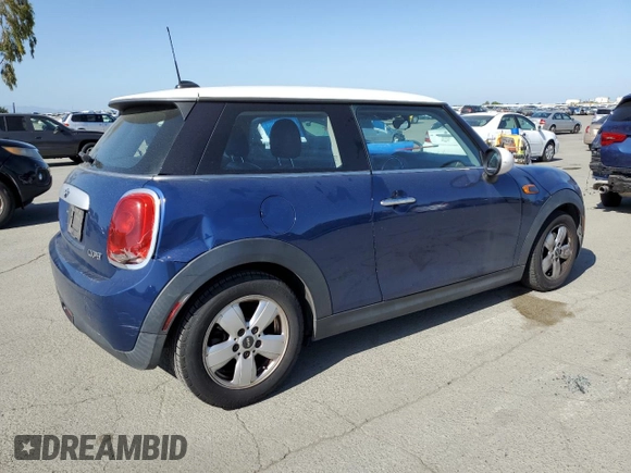 2014 MINI Hardtop with VIN WMWXM5C52ET932677, listed as a Copart auction lot 53486865 with 189,039 mi miles and Salvage title. Bid and sale history available at DreamBid. Image 3.