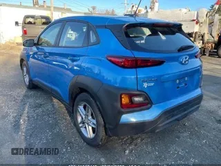 2018 Hyundai Kona SE with VIN KM8K1CAA8JU101050, listed as a IAAI auction lot 41617412 with 10,179 mi miles. Bid and sale history available at carsss.com. Image 3.