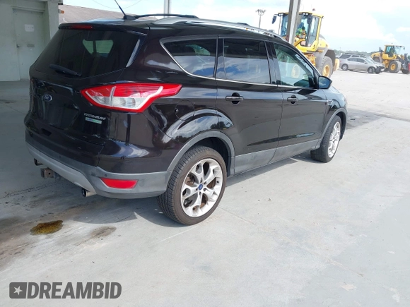 2013 Ford Escape Titanium z VIN 1FMCU0J95DUD22433, wystawiony jako IAAI lot #42495946 z przebiegiem 219 449 mil mil oraz . Historia ofert i sprzedaży dostępna na DreamBid. Obrazek 4.