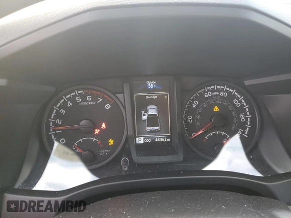2022 Toyota Tacoma SR z VIN 3TYRX5GN7NT053790, wystawiony jako Copart lot #82523494 z przebiegiem 44 362 mil mil oraz Nie do naprawy • Non repairable. Historia ofert i sprzedaży dostępna na DreamBid. Obrazek 9.