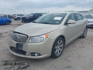 2012 Buick LaCrosse Leather z VIN 1G4GC5E39CF317732, wystawiony jako IAAI lot #42126430 z przebiegiem 55 847 mil mil oraz . Historia ofert i sprzedaży dostępna na DreamBid. Obrazek 2.