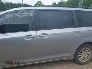 2012 Toyota Sienna XLE AAS с VIN 5TDYK3DC8CS276589, выставлен на аукционе IAAI как лот 42252242 с пробегом 221 618 миль миль и . История ставок и продаж доступна на DreamBid. Изображение 19.
