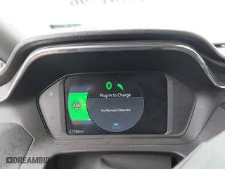 2022 Chevrolet Bolt EV 1LT with VIN 1G1FW6S01N4128233, listed as a IAAI auction lot 41701796 with 32,988 mi miles. Bid and sale history available at carsss.com. Image 7.