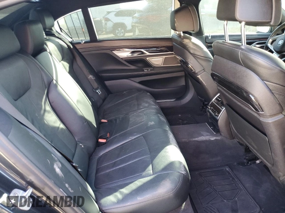 2019 BMW 7 Series 740i xDrive z VIN WBA7E4C56KGV70297, wystawiony jako Copart lot #78858504 z przebiegiem 81 874 mil mil oraz Szkoda całkowita • Salvage title. Historia ofert i sprzedaży dostępna na DreamBid. Obrazek 10.